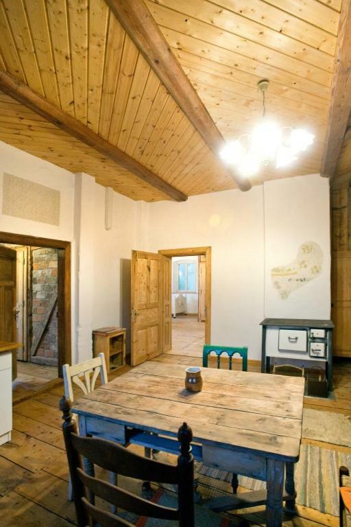 Gosciniec Kaszarnia Kamienne Villa Mirsk Ngoại thất bức ảnh